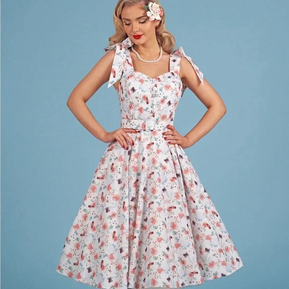 IN SEARCH OF British retro suzy-Q jump down the rabbit hole dress!! - Picture 2 of 4